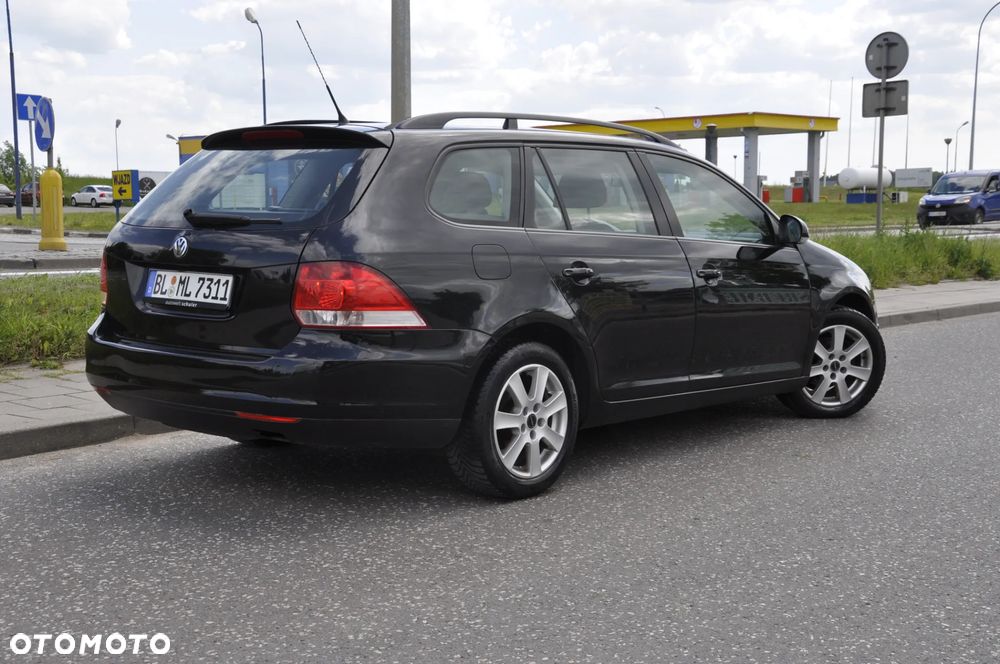 Volkswagen Golf 1.6 Comfortline - 4