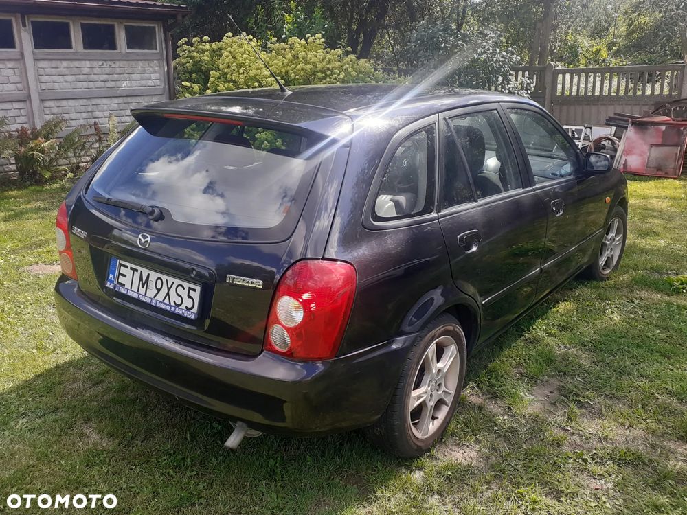 Mazda 323F 1.6 Comfort - 11