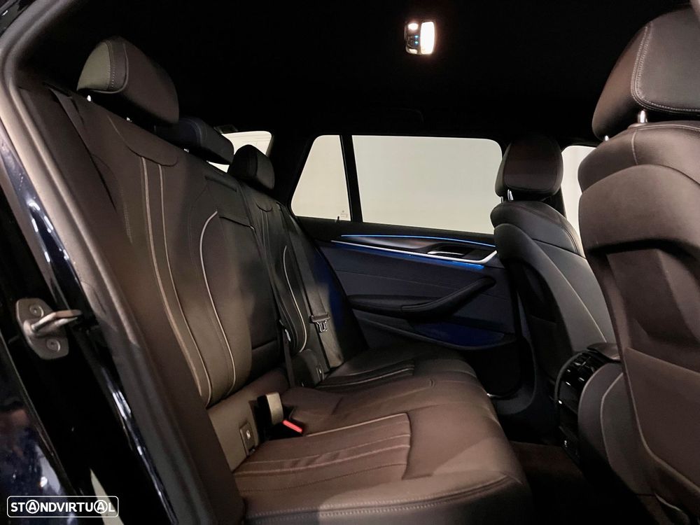 BMW 520 e Pack M - 19