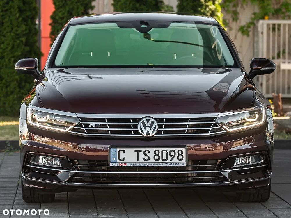 Volkswagen Passat - 4