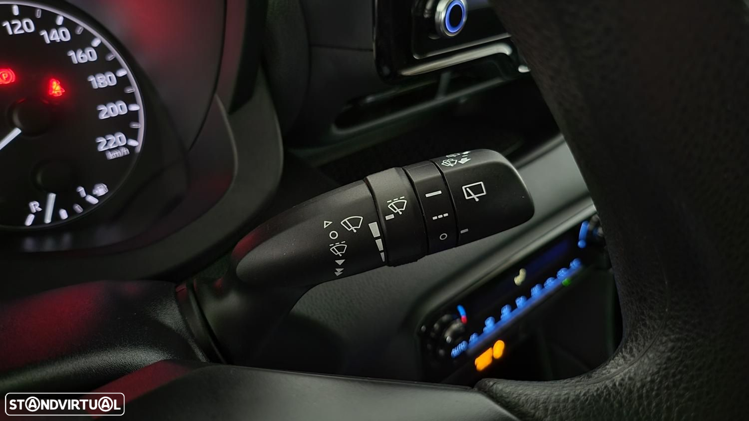 Toyota Yaris 1.5 HDF Comfort - 21