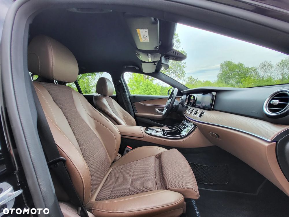 Mercedes-Benz Klasa E 200 4-Matic 9G-TRONIC - 15