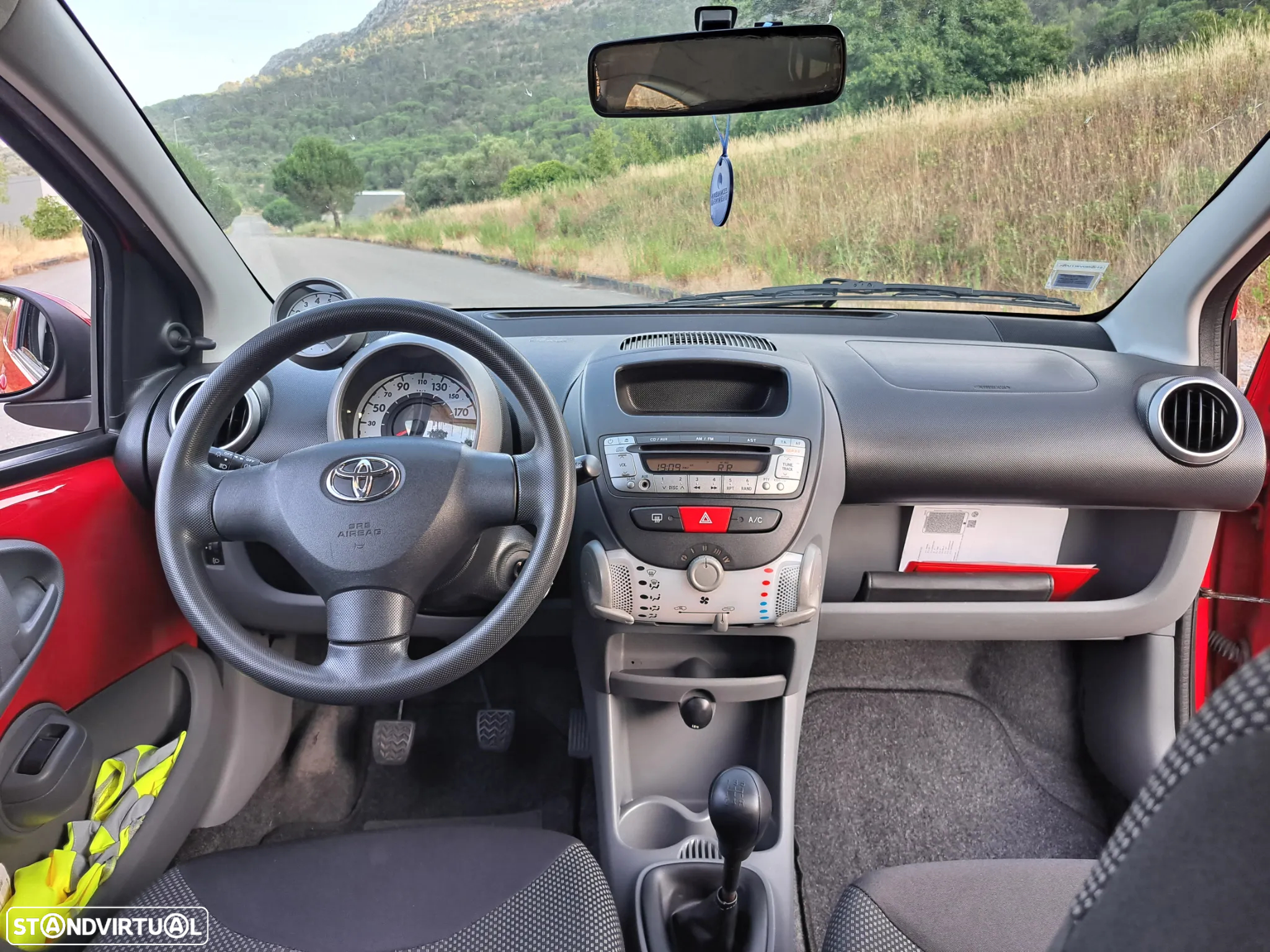 Toyota Aygo 1.0 Plus - 3