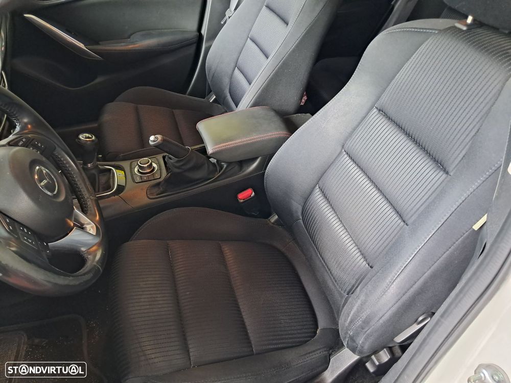 Mazda 6 M6 2.2 SKY-D Evolve HS HT Navi - 21