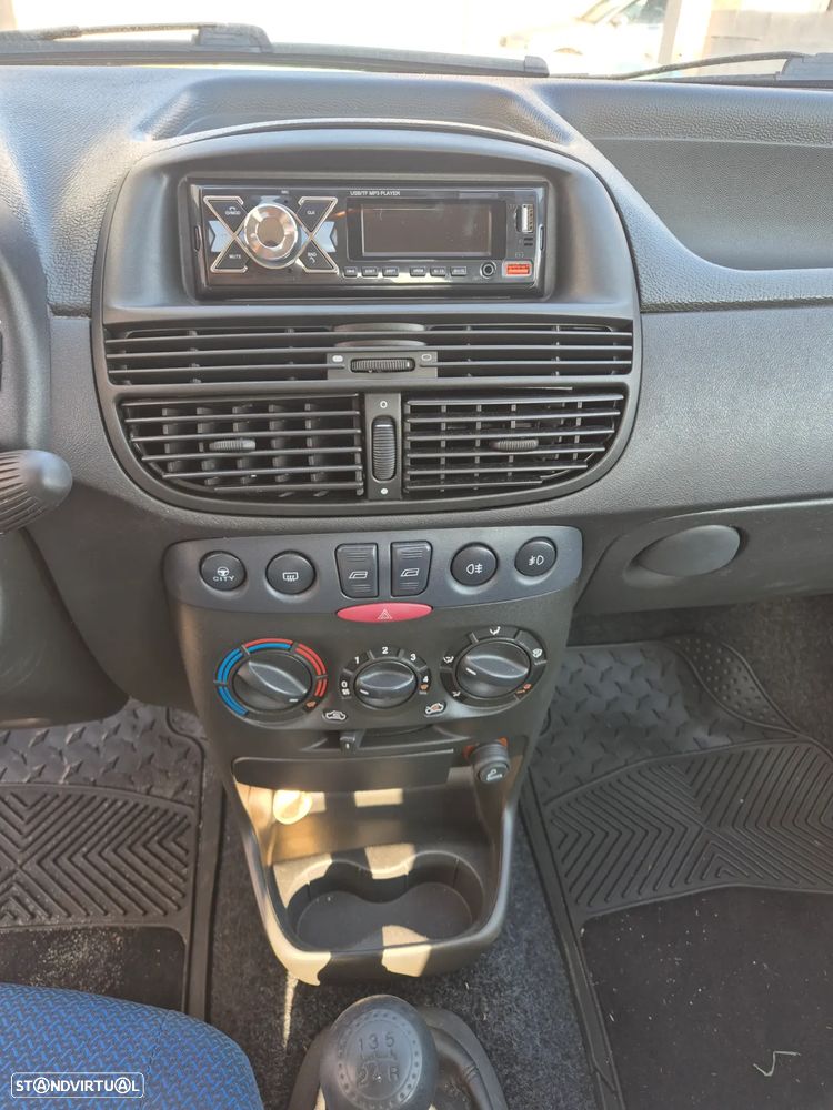 Fiat Punto 1.2 60 Class - 8