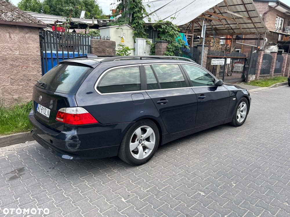 BMW Seria 5 525d - 4