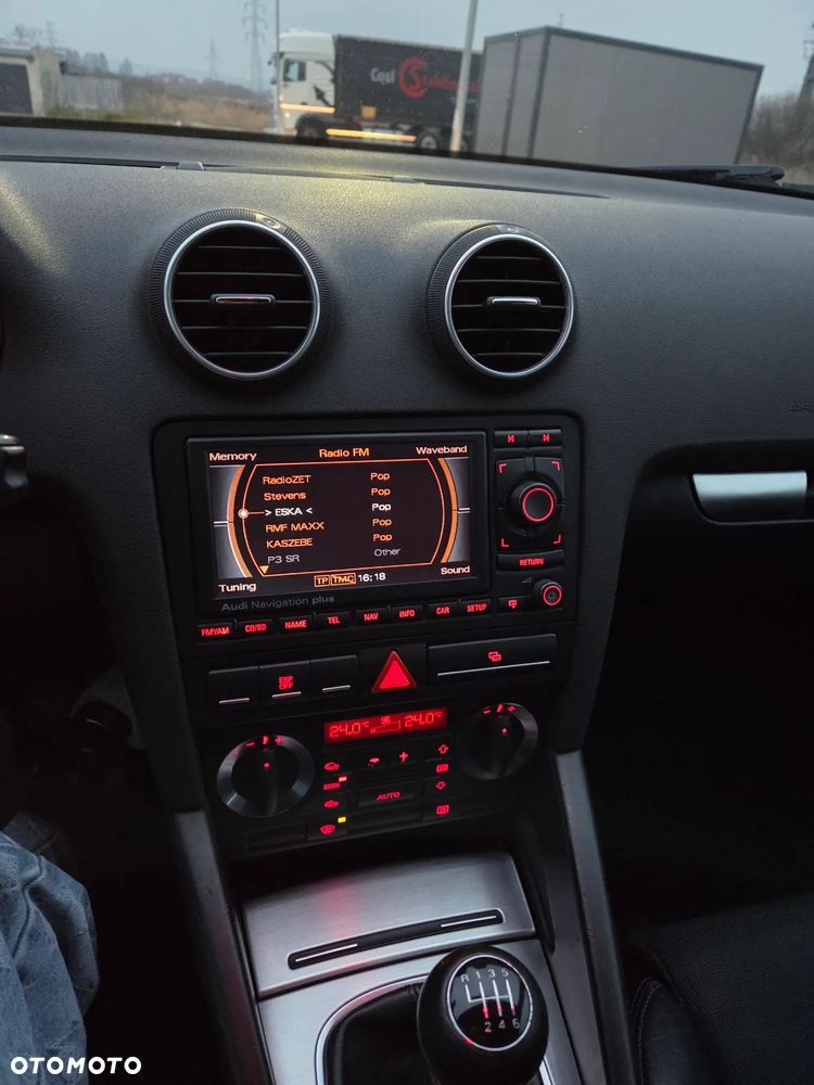 Audi A3 Sportback 2.0 TDI DPF Ambition - 14