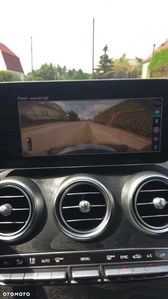 Mercedes-Benz Klasa C 200 d 9G-TRONIC - 39