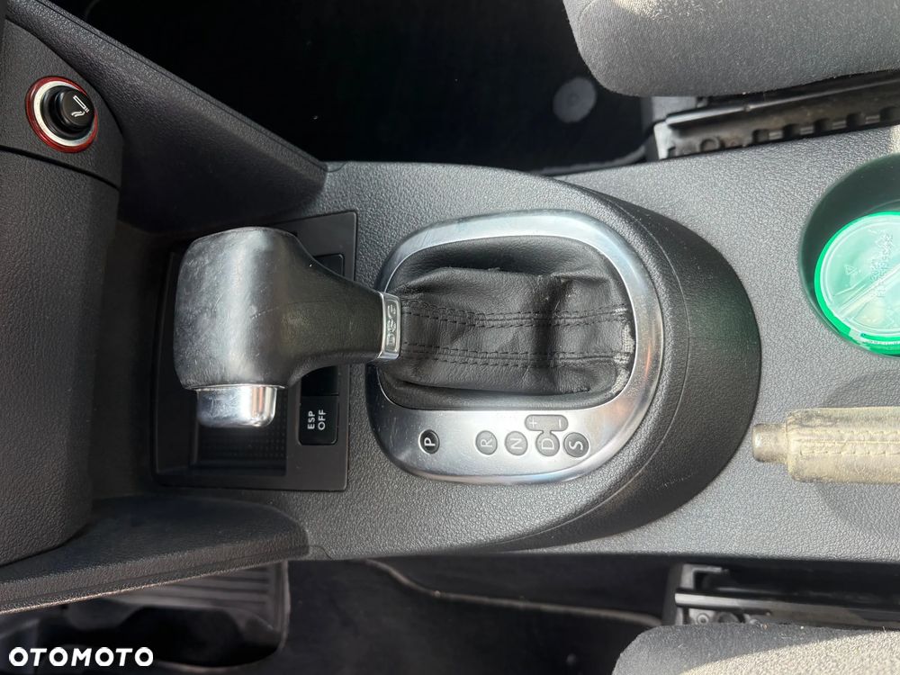 Volkswagen Touran 2.0 TDI DSG United - 21