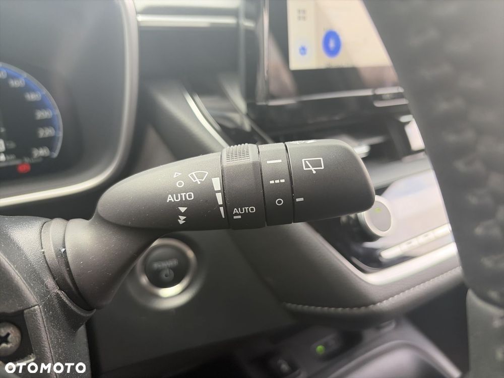 Toyota Corolla 1.8 Hybrid Comfort - 18