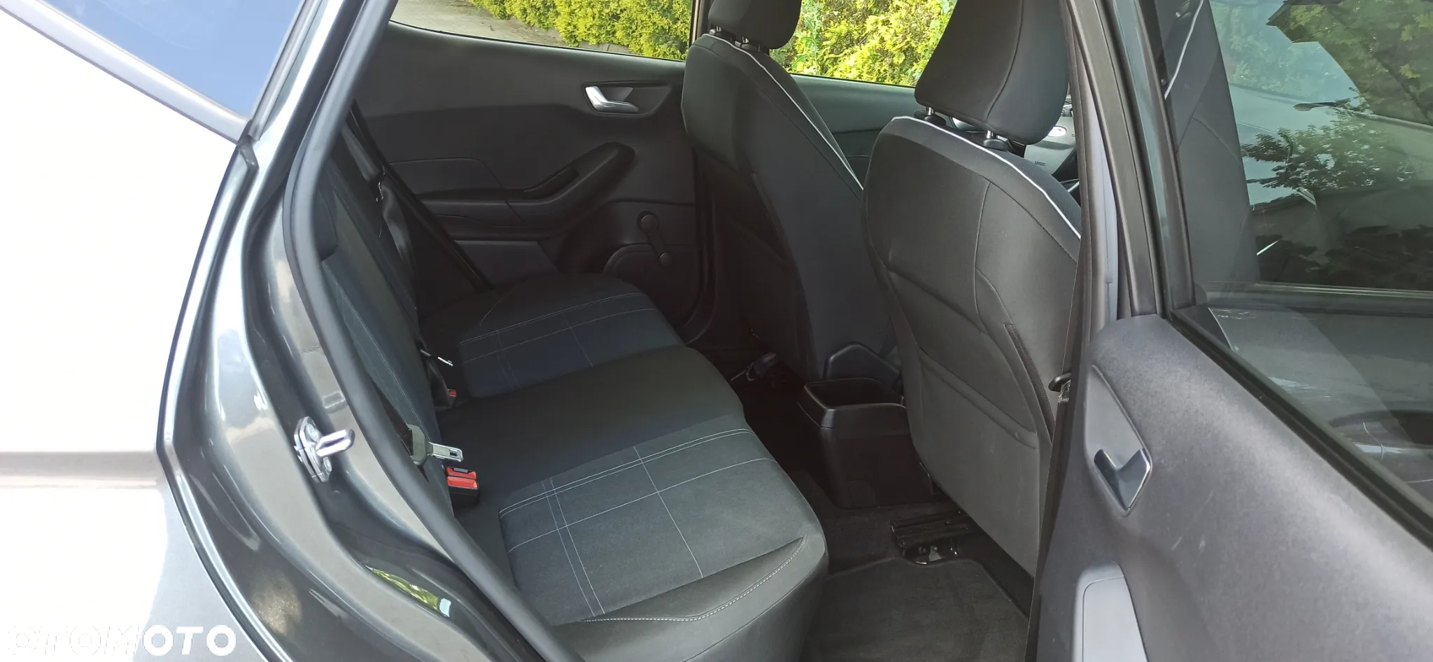 Ford Fiesta 1.0 EcoBoost Start-Stop SYNC Edition - 9
