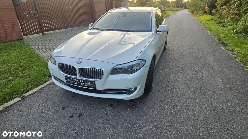 BMW Seria 5 520d - 39