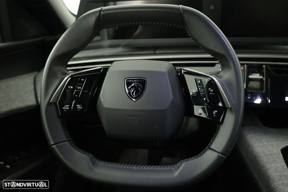 Peugeot 3008 1.2 Hybrid Allure e-DCS6 - 12