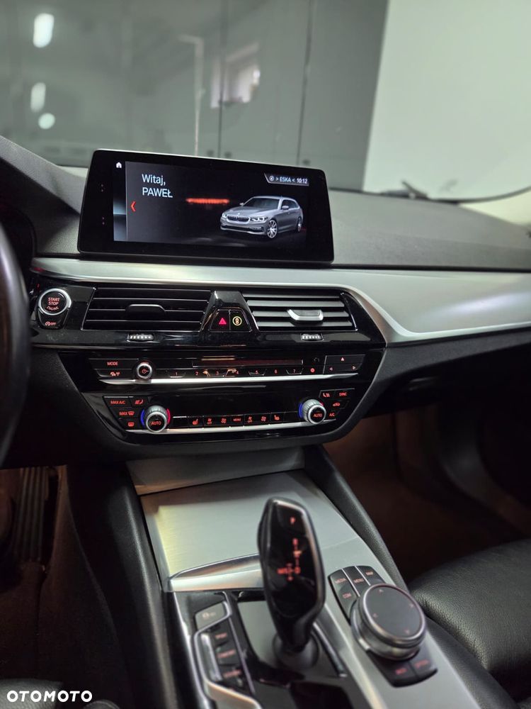 BMW Seria 5 520d Sport Line sport - 13