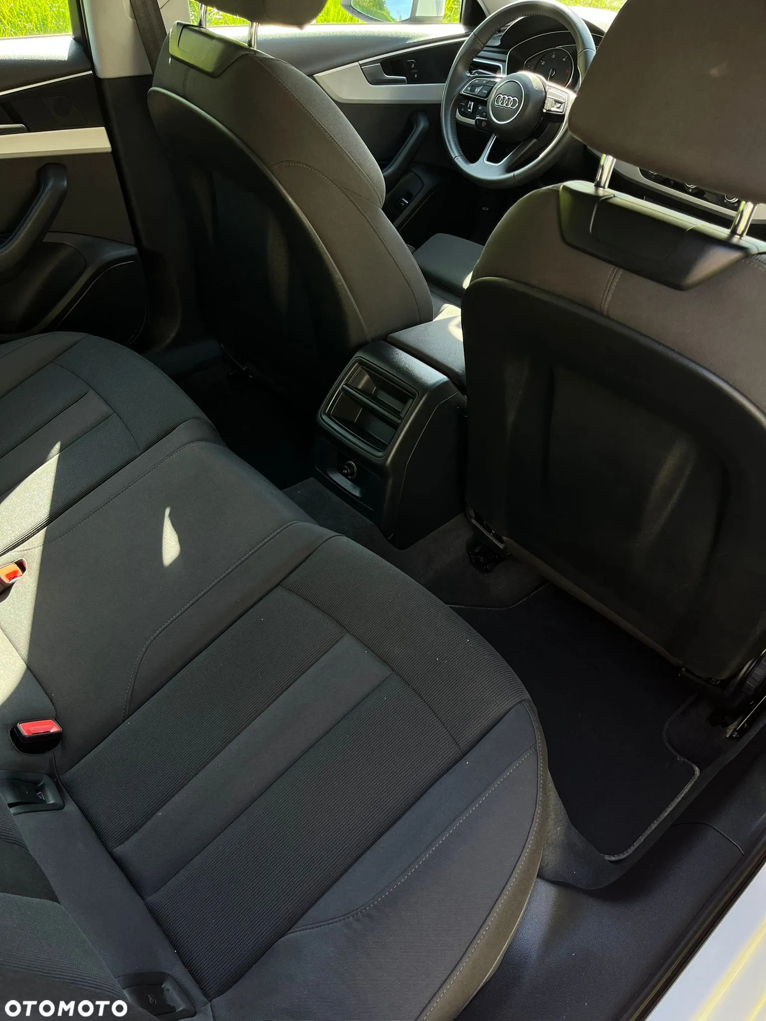 Audi A4 Avant 40 TDI S tronic S line - 12