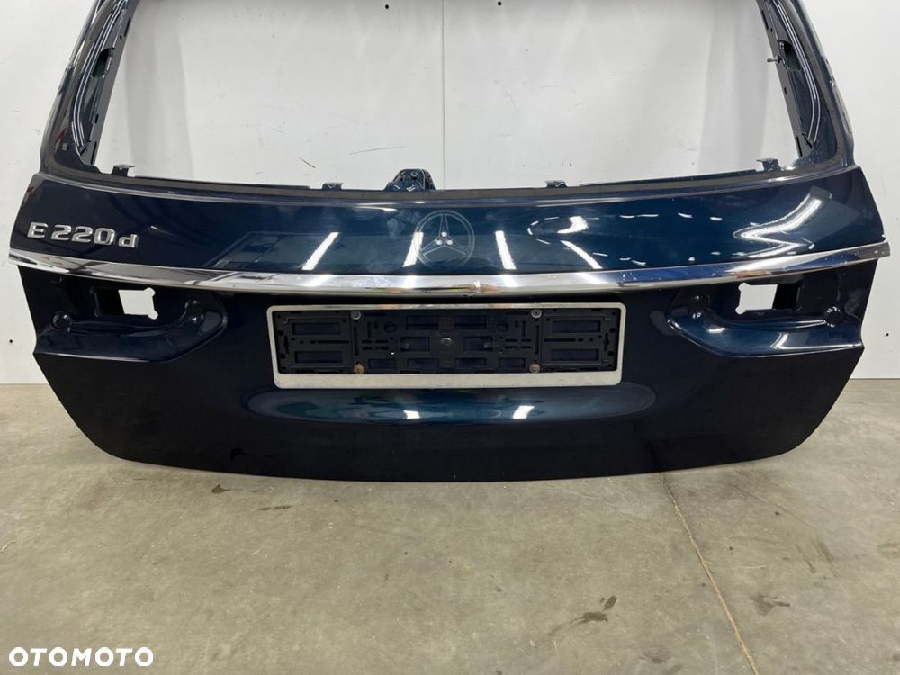 Klapa bagażnika Mercedes 16-23r. W213 S213 E-Klasa 2137400010 - 7