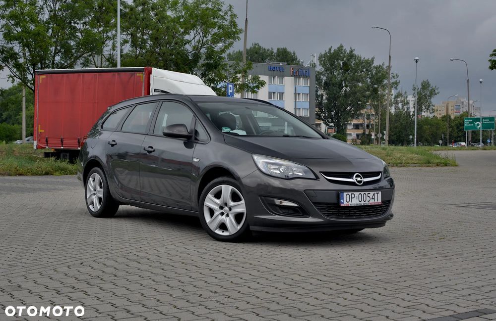 Opel Astra 1.4 Turbo Edition - 2