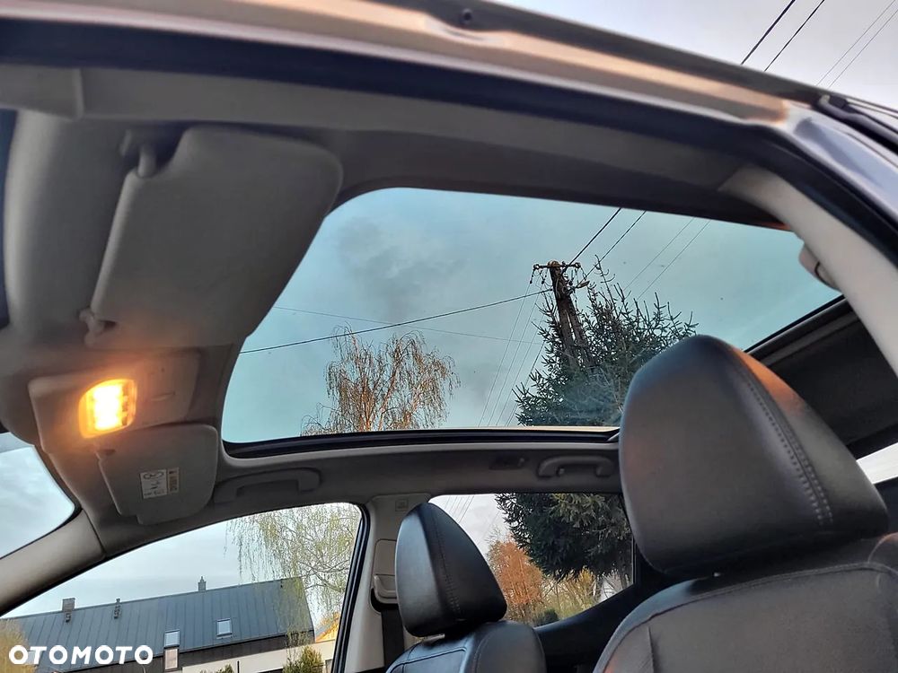 Nissan Qashqai 1.6 dCi Xtronic TEKNA+ - 25