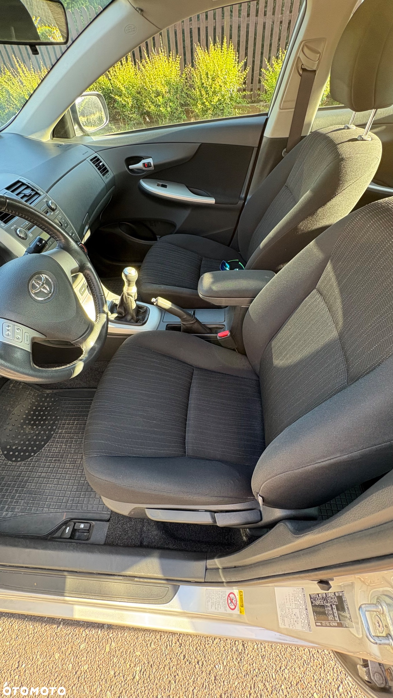 Toyota Corolla - 9