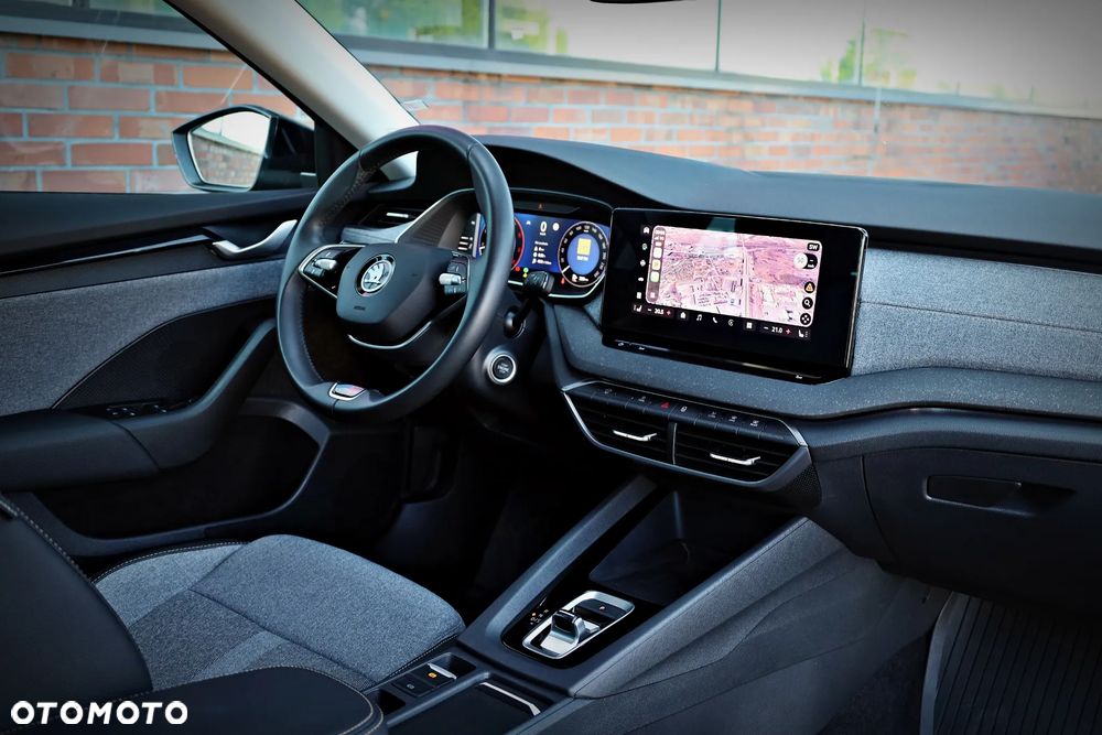Skoda Octavia 2.0 TDI Selection DSG - 20