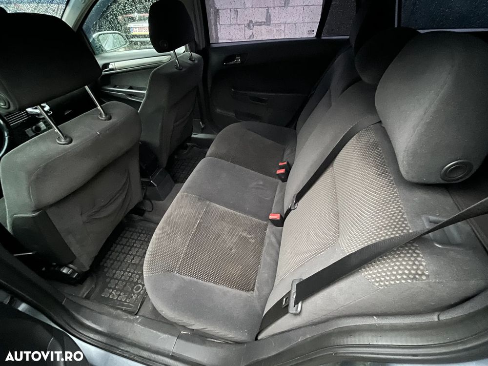 Opel Astra 1.7 CDTI Caravan - 16