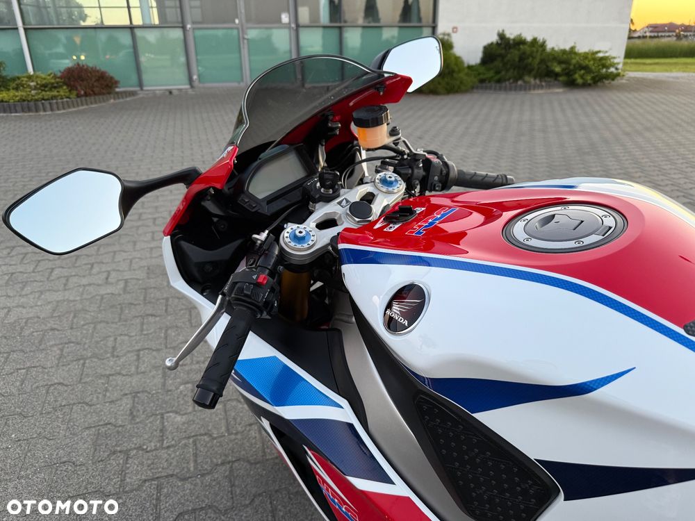 Yamaha R6 - 10