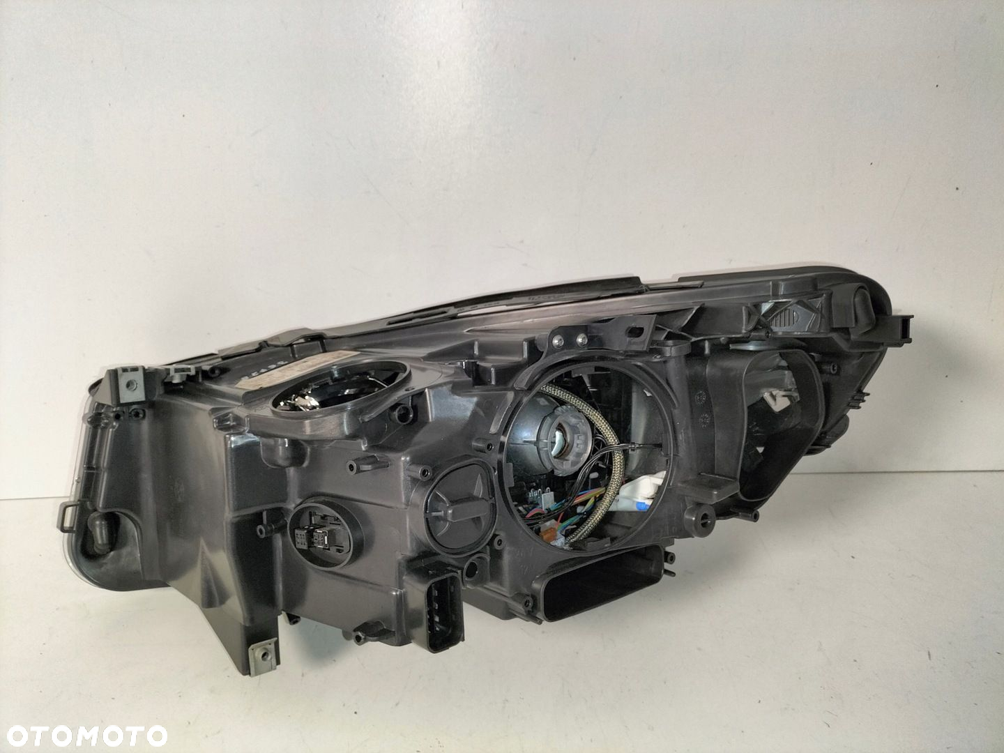 Lampa przednia reflektor prawa BMW 5 GT F07 09- BI-XENON - 5