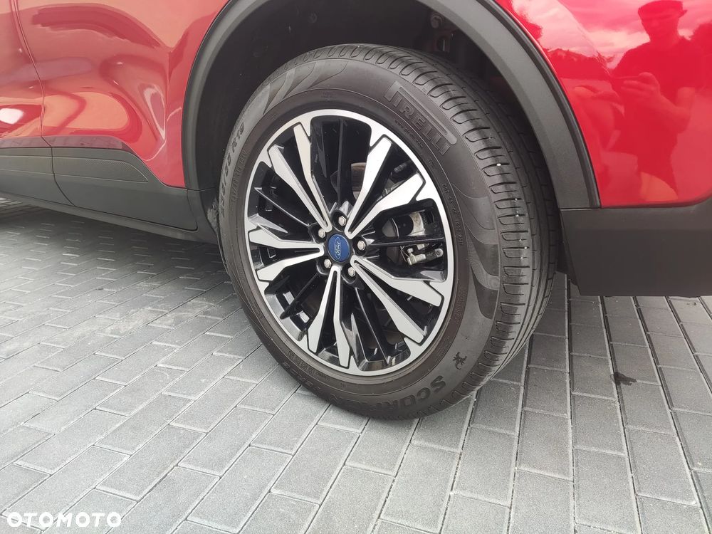 Ford Kuga - 11