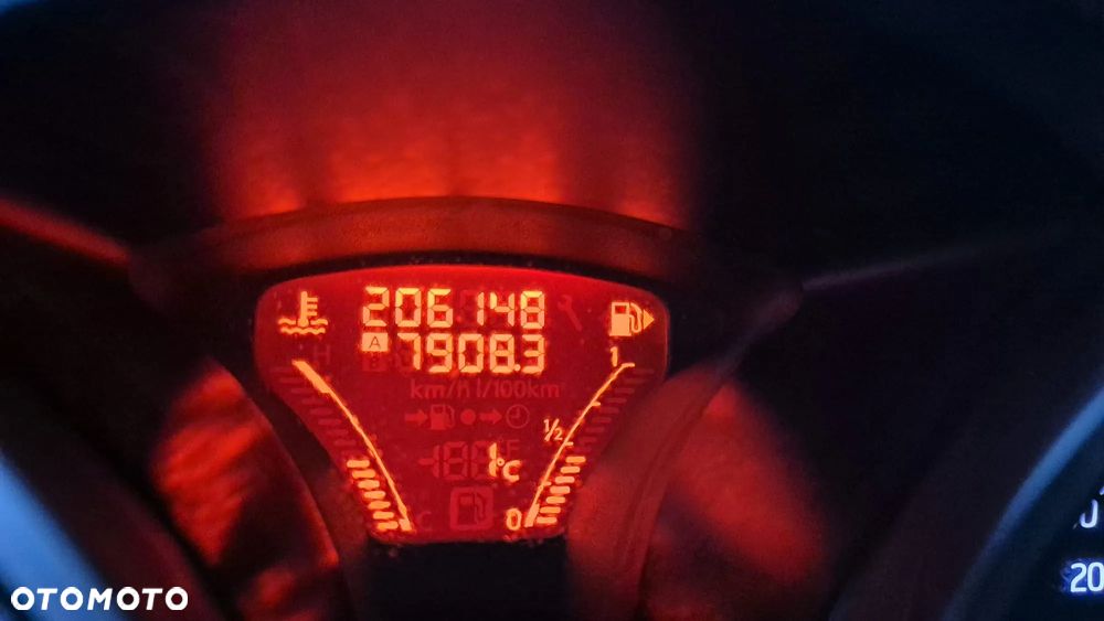 Nissan Juke 1.6 Tekna - 24