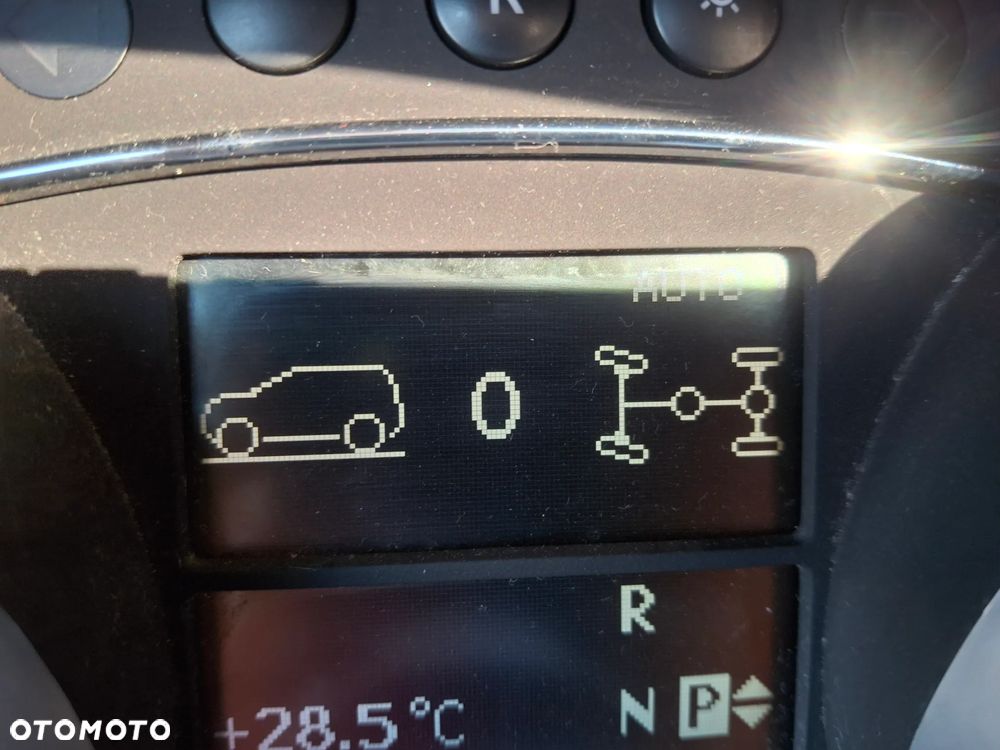 Mercedes-Benz GL 420 CDI - 25
