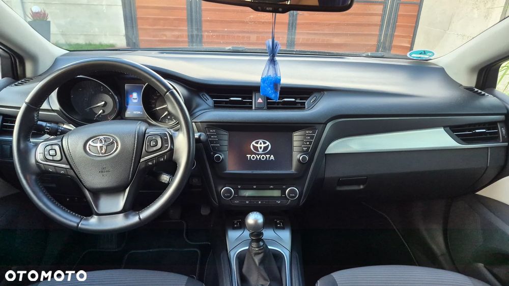 Toyota Avensis 2.0 D-4D Prestige - 10
