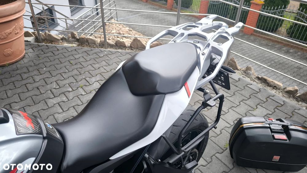 BMW XR - 19