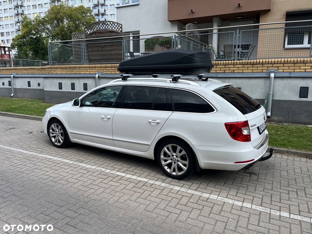 Skoda Superb 2.0 TDI Elegance DSG - 5