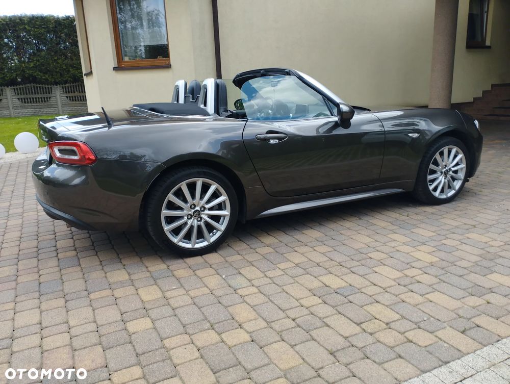 Fiat 124 Spider 1.4 MultiAir Turbo - 12