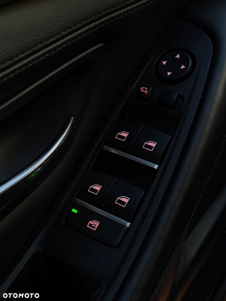 BMW Seria 5 520d xDrive M Sport sport - 18