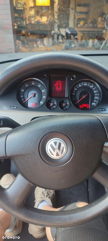 Volkswagen Passat 1.6 FSI Automatik Comfortline - 19