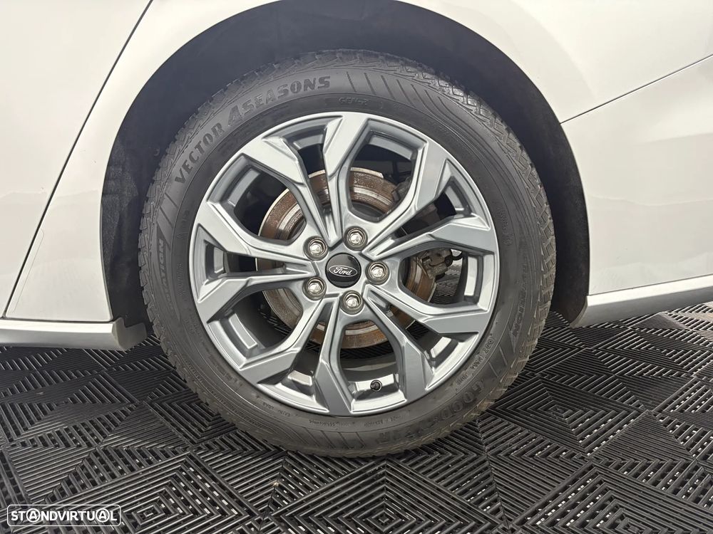 Ford Focus SW 1.0 EcoBoost S&S ST-LINE DESIGN - 11
