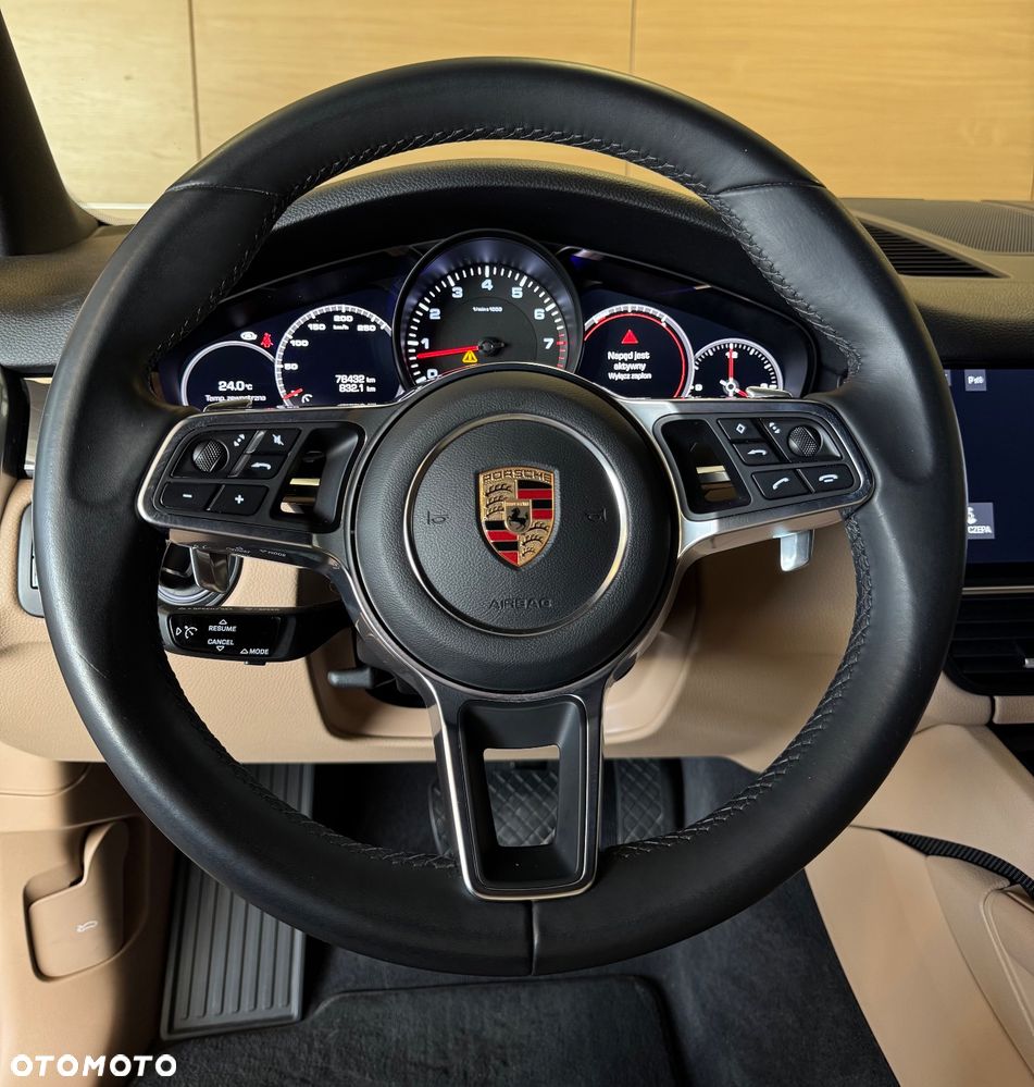 Porsche Cayenne Standard - 13