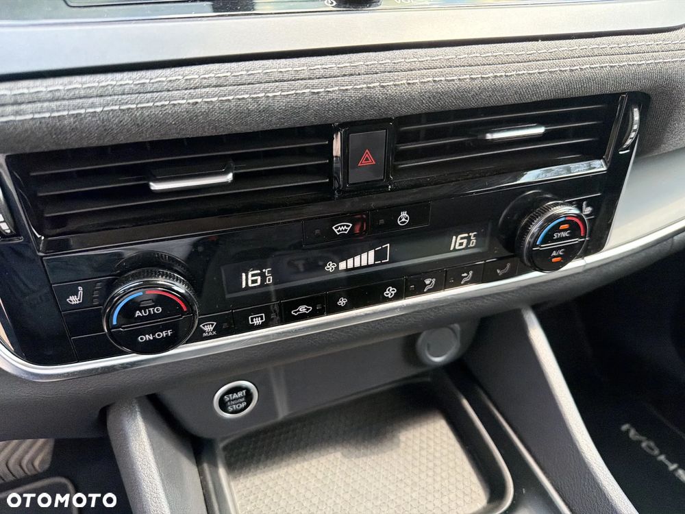 Nissan Qashqai 1.3 DIG-T MHEV Acenta Xtronic - 20