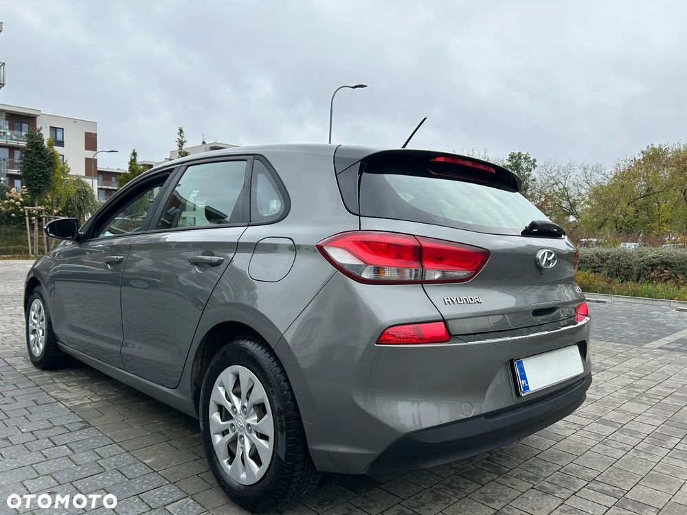 Hyundai i30 1.4 Classic + - 11