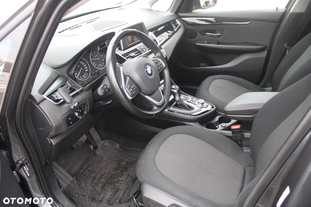 BMW Seria 2 220d xDrive Sport Line - 11
