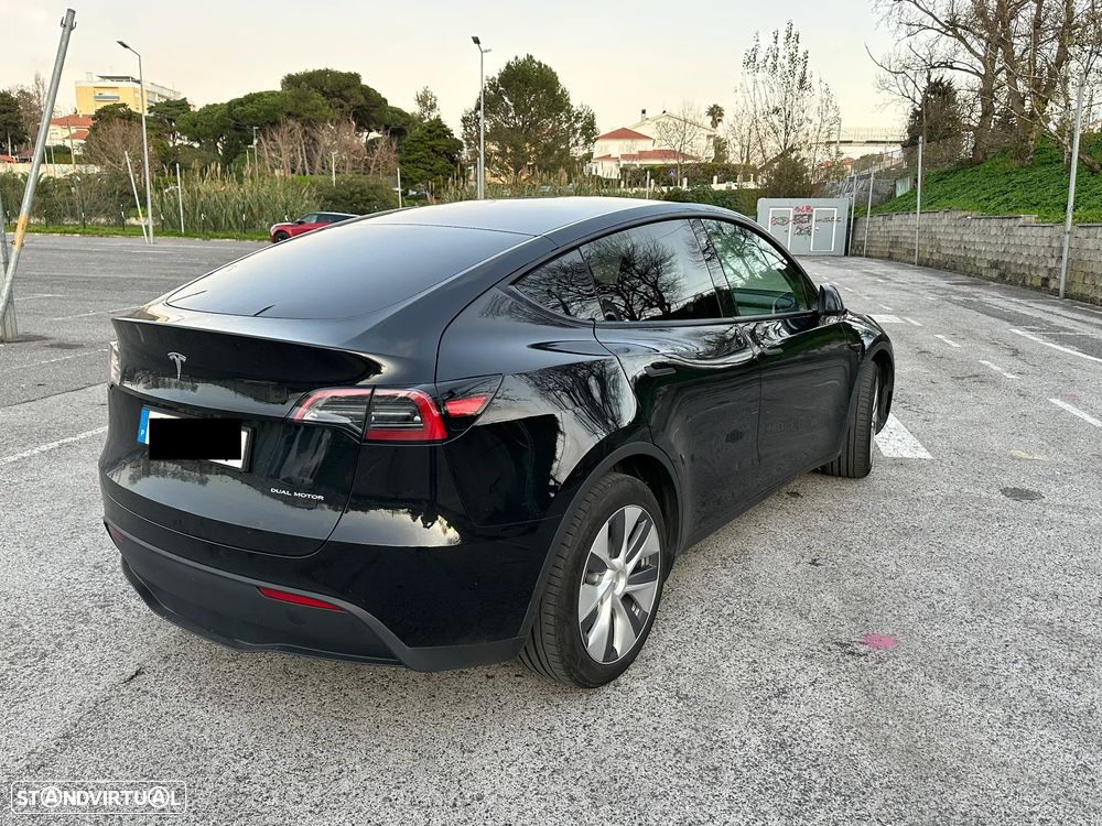 Tesla Model Y Long Range Dual Motor AWD - 7