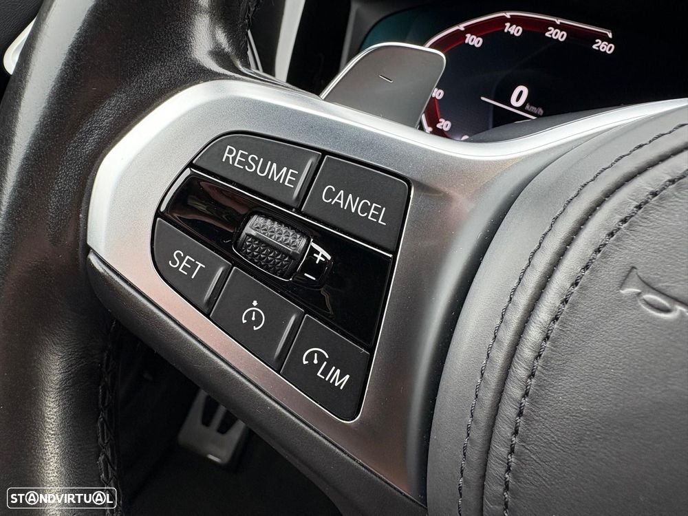 BMW 320 d Touring Aut. Edition M Sport Shadow - 8