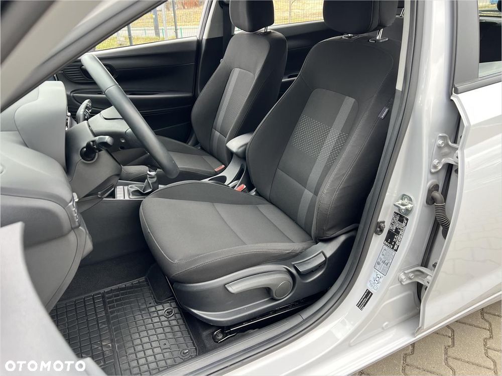 Hyundai i20 1.2 Modern - 10