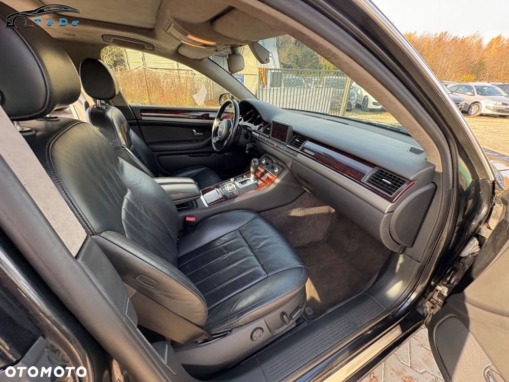 Audi A8 4.2 Quattro - 23