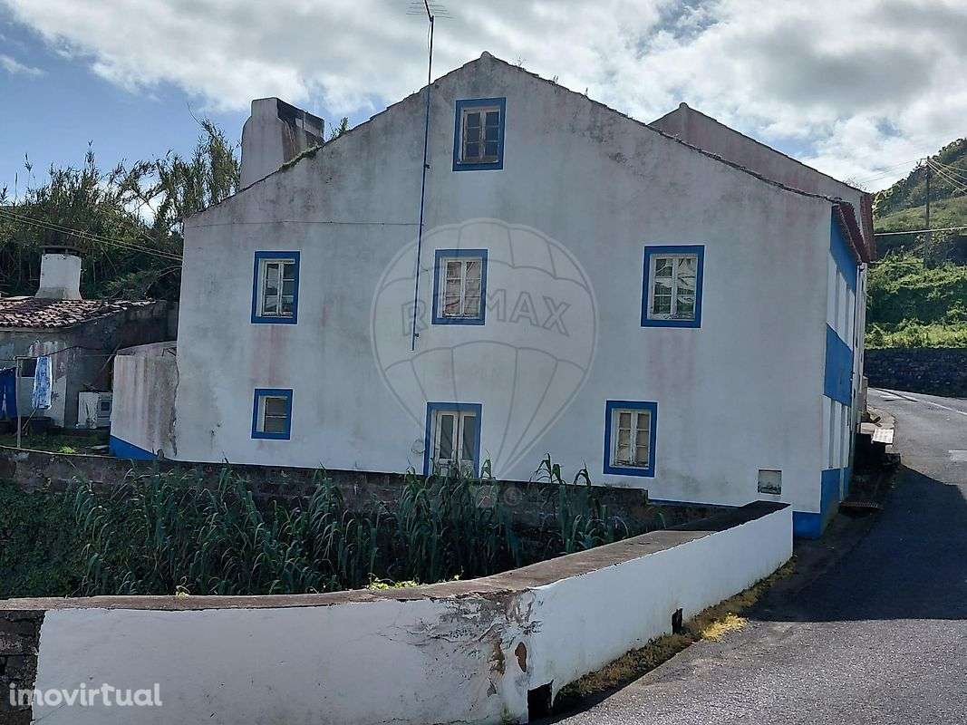 Moradia T5 para venda - Grande imagem: 2/6