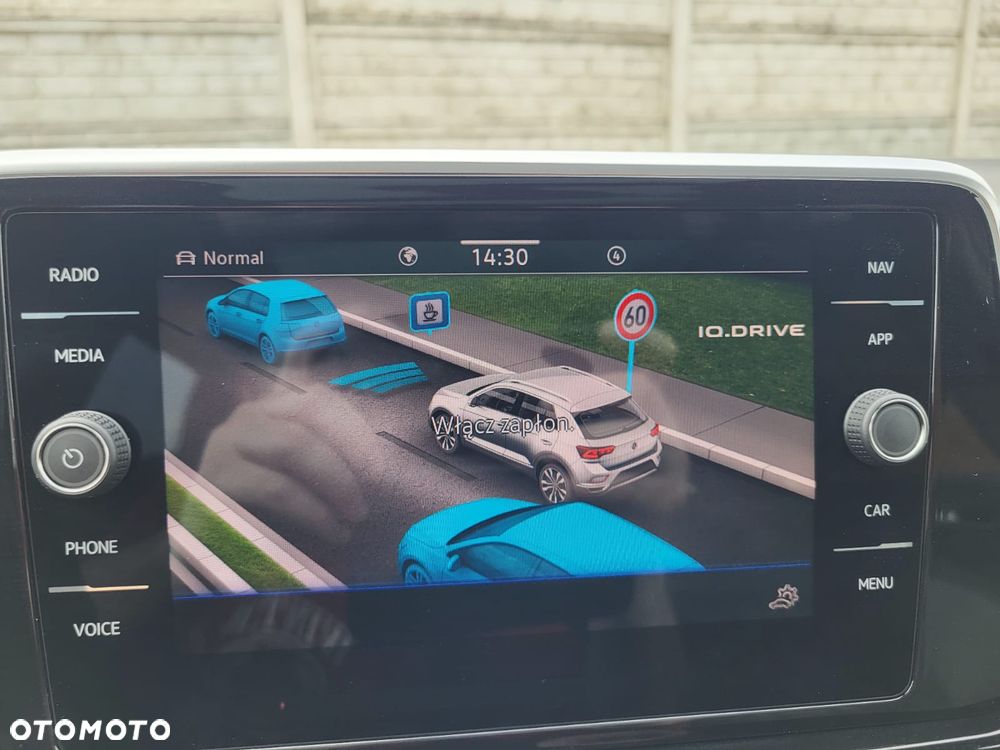 Volkswagen T-Roc 1.5 TSI OPF DSG R-Line - 33