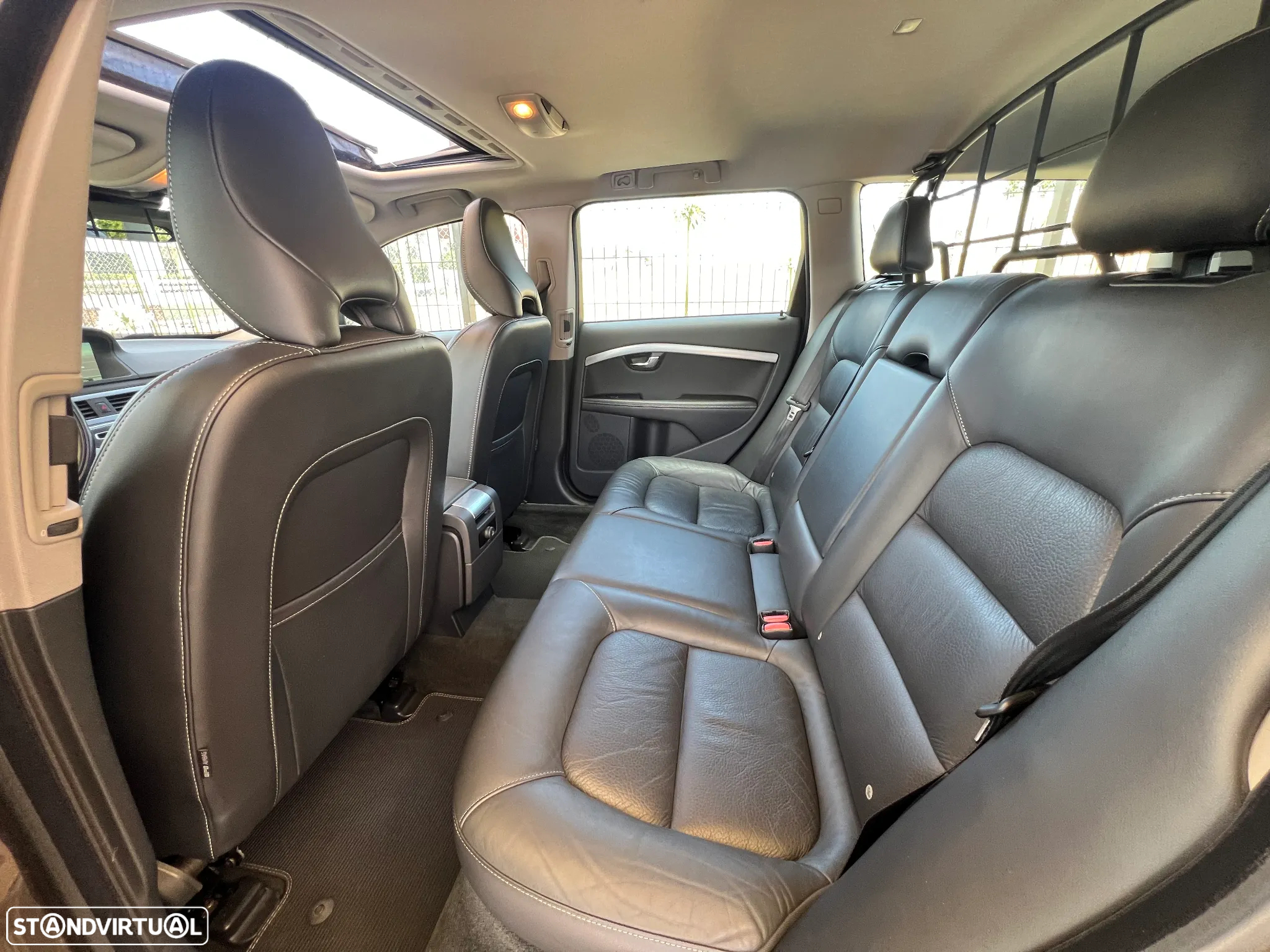 Volvo XC 70 2.0 D4 Summum Dynamic Geartronic - 31