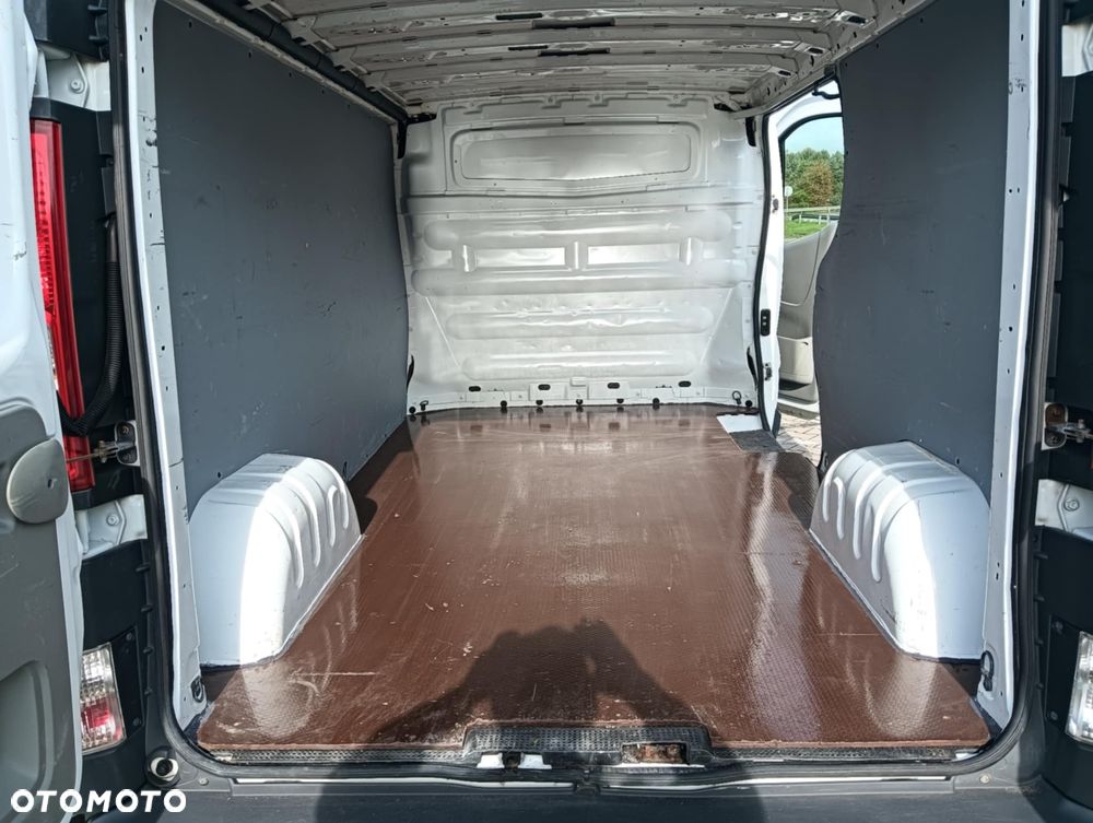 Renault Trafic - 8