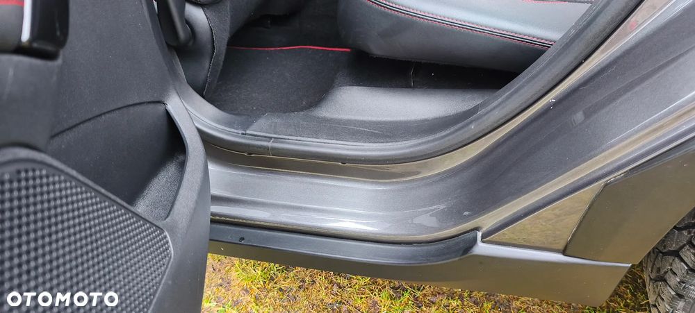 Peugeot 2008 BlueHDi FAP 120 STOP & START GT-Line Edition - 17